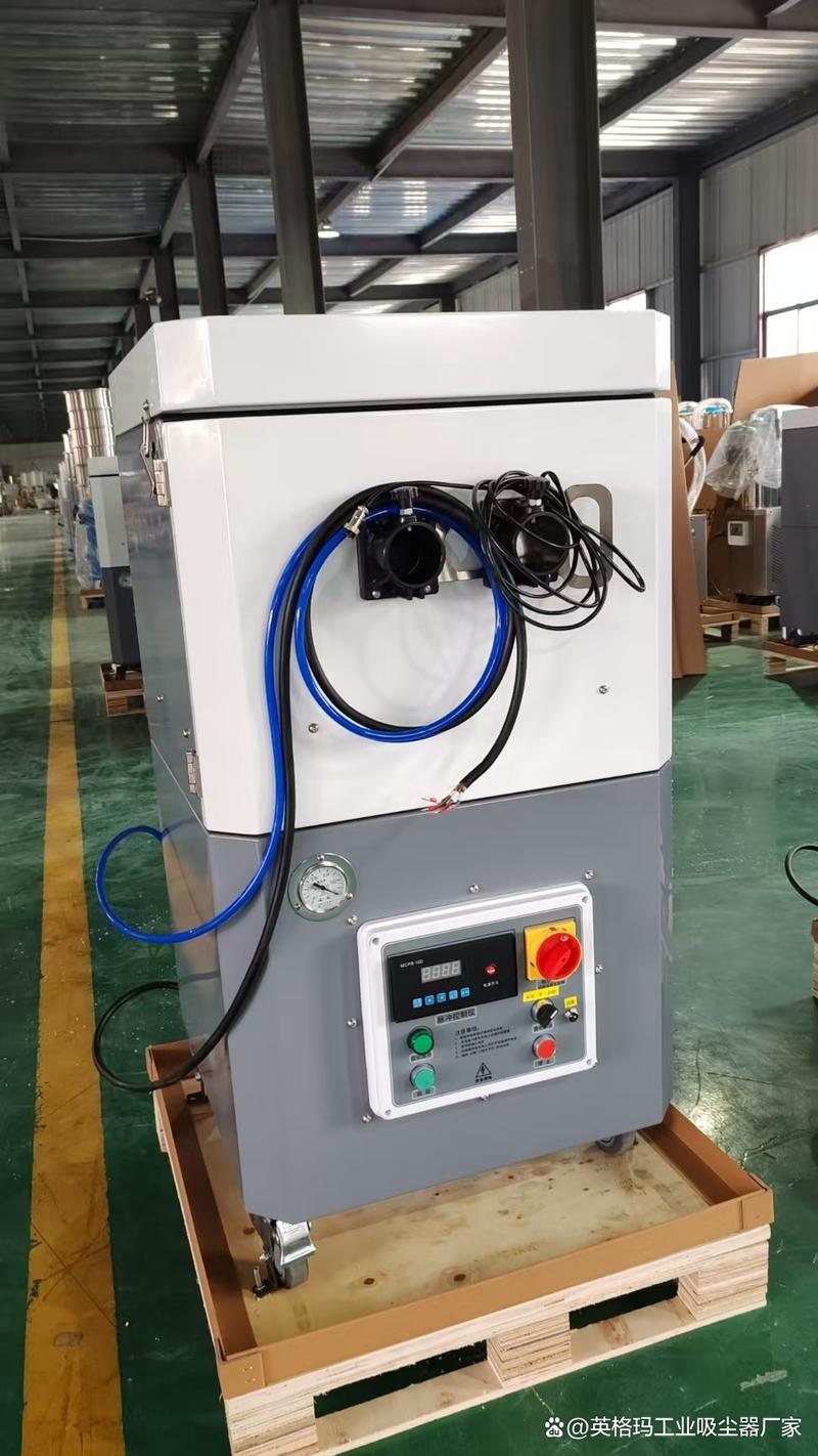 不銹鋼單機(jī)除塵器供貨商:如何選對(duì)設(shè)備守護(hù)生產(chǎn)環(huán)境?